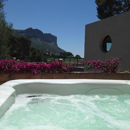 By Cassis Chambre Privee Dans Maison Familiale Exterior foto